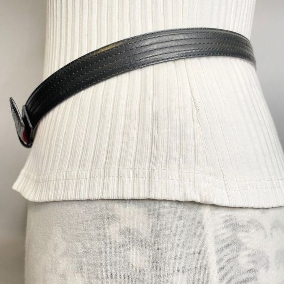 Dockers Belt Medium Black Full Grain Leather Mulit Linear Stitch Detail - Picture 4 of 11